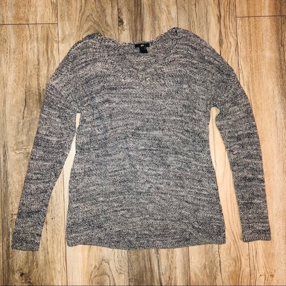 H&M Basic Black and White Knit Liked Sweater